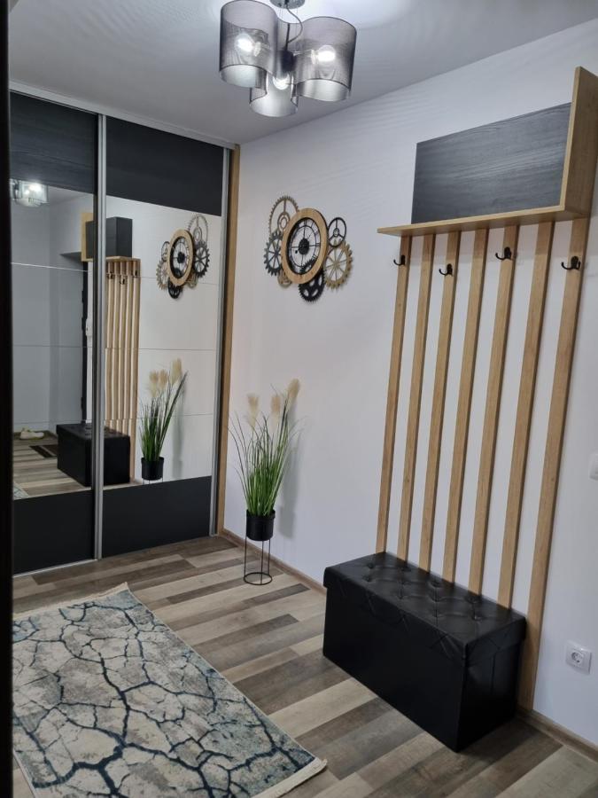 Luxury Apartments Bacau Exterior photo
